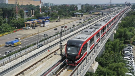 apartemen dekat lrt bekasi barat